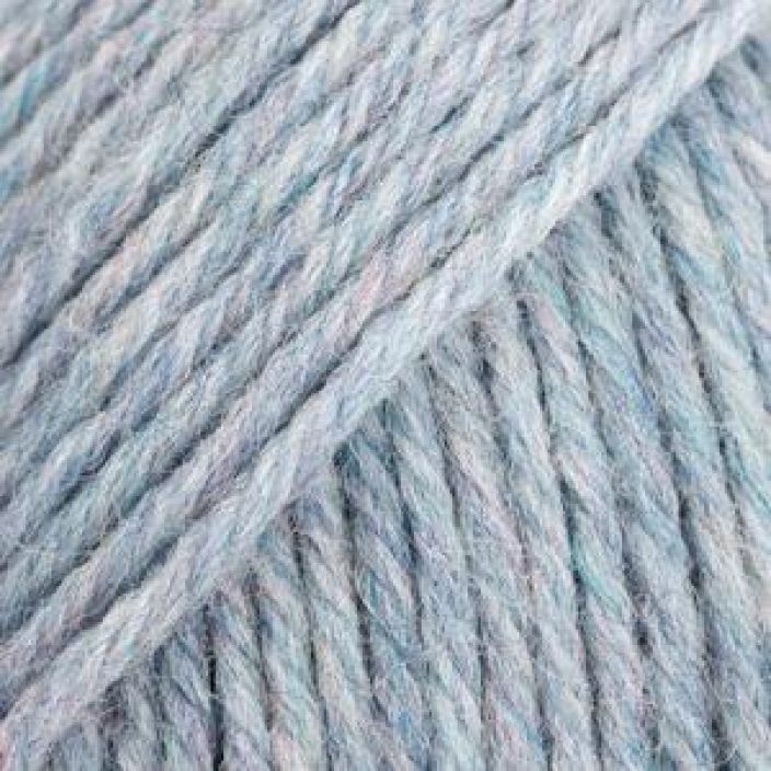 Drops Karisma 90 fog 50g Drops Karisma on erittain suosittu superwash-kasitelty villalankaklassikko.