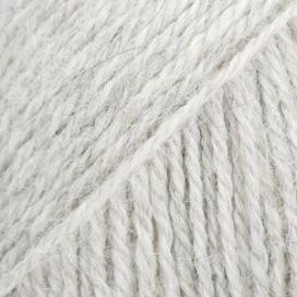 Drops Alpaca 9020 light pearl grey 50g