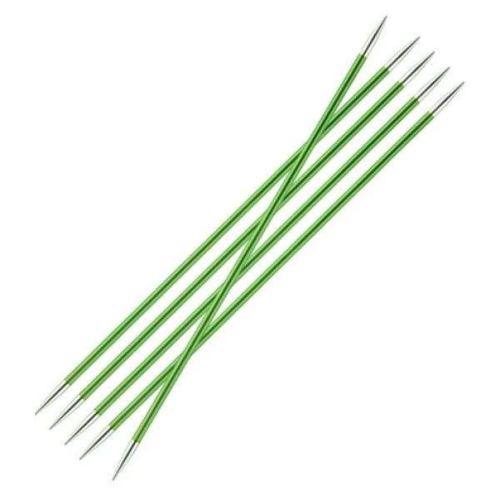 KnitPro Zing sukkapuikot 3,5mm 20cm Kevyesta metallista valmistetut sukkapuikot ovat pinnaltaan taysin sileat. Jokaisella