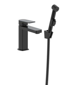 Ruoko pesuallashana bideellä musta