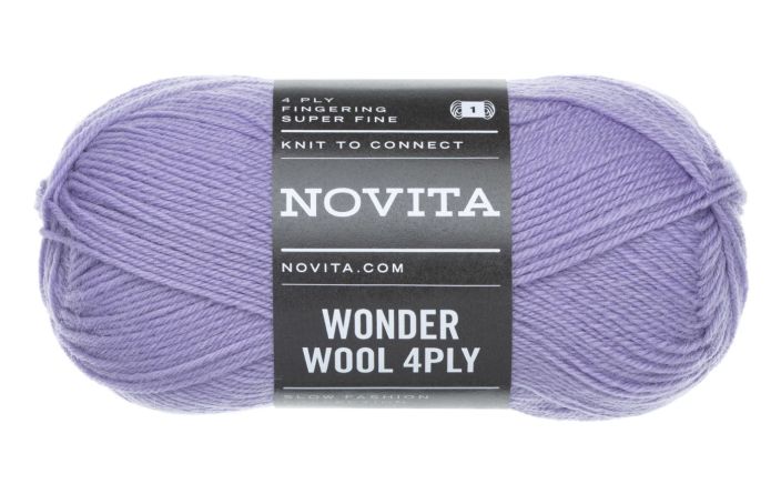 Novita x Moomin Muumitalo 152 niisku 100g Novita Muumitalo -lanka on yksi Moomin x Novita -malliston tuotteesta. Se sopii