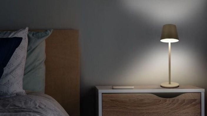 Led Energie Pöytävalaisin Praha ladattava valk. 9810 tuotekuva 2