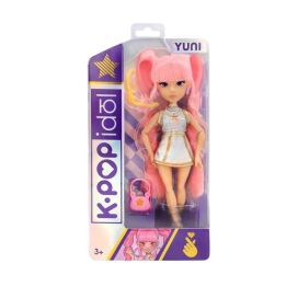 K POP Yuni Muotinukke